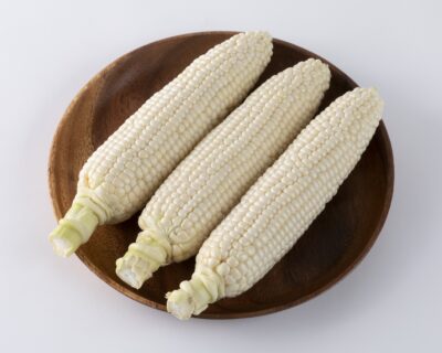 白くてんめぇとみぎ